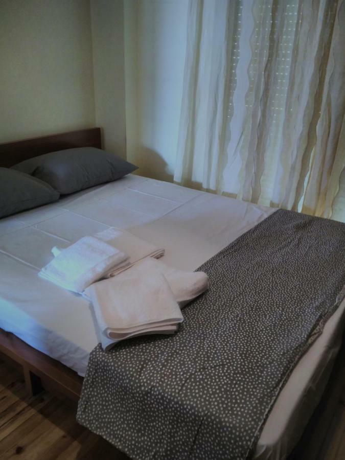 Ferienwohnung Cozy Penthouse Next To Metro Station Thessaloniki Exterior foto